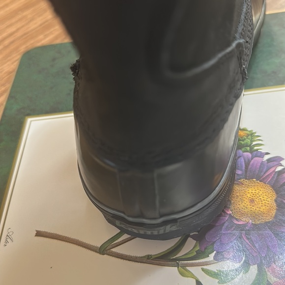 Kamik boots Black waterproof fake fur/Lace up - Size 8 EUC - Picture 12 of 14